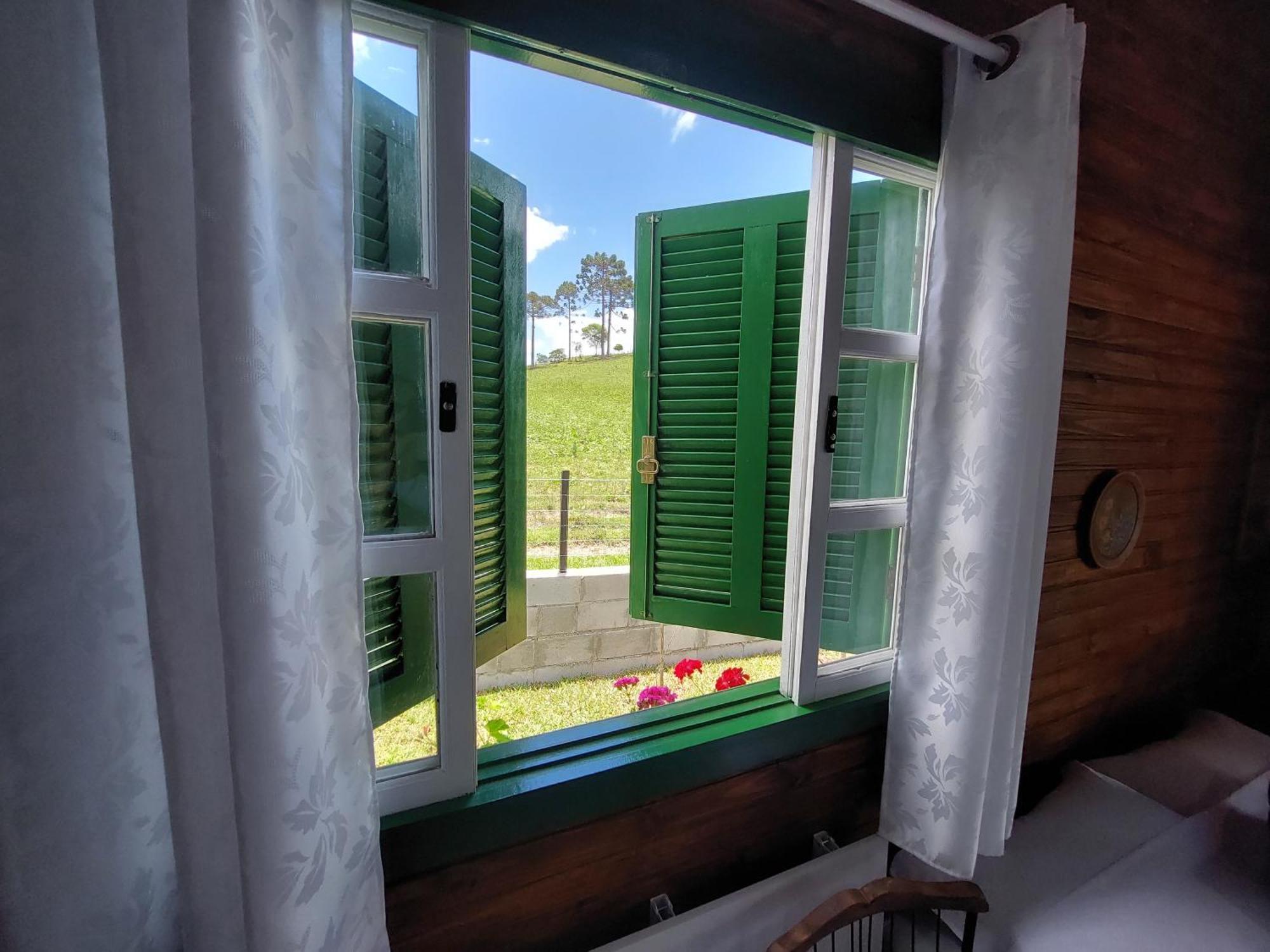 Refugio Alpenblumen Apartment Урубиси Стая снимка